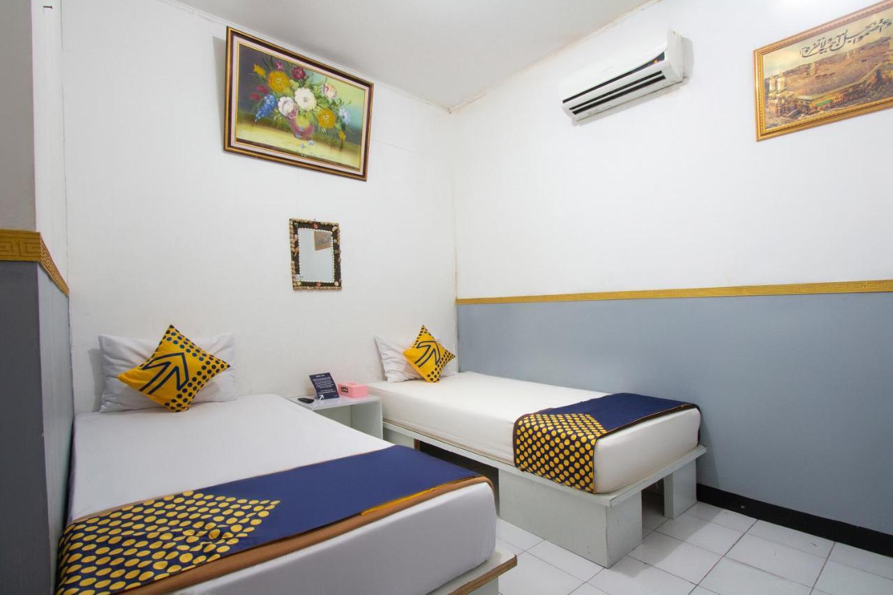Spot On 2425 Salina Hotel Syariah ซิโดอาร์โจ ภายนอก รูปภาพ
